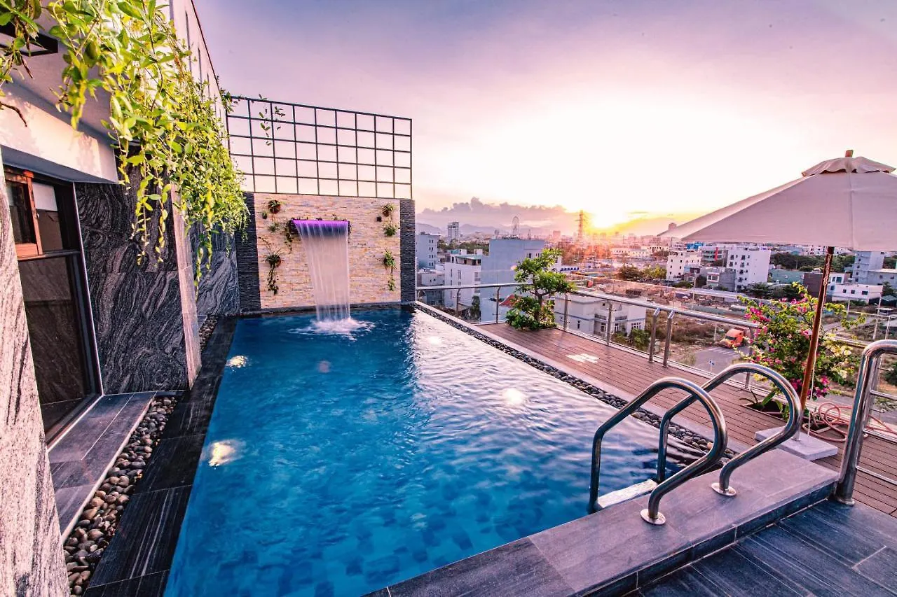 Laurel Danang Apartment